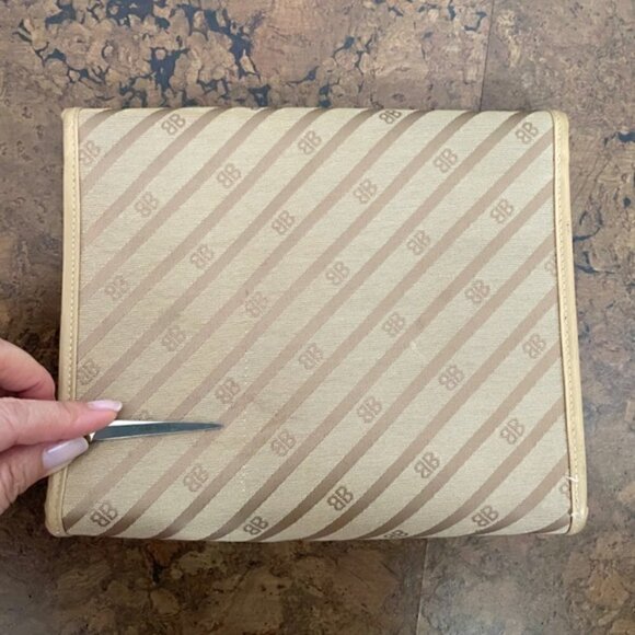 Vintage Balenciaga Paris Monogram Clutch 🇫🇷 - Picture 7 of 8
